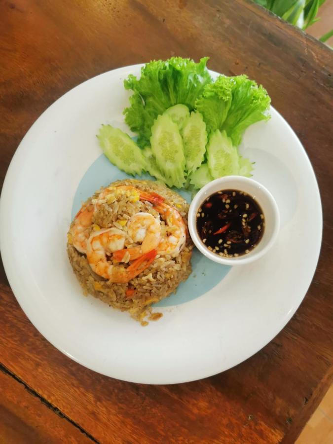 Sovanphum Guesthouse And Restaurant Phnom Penh Exterior photo
