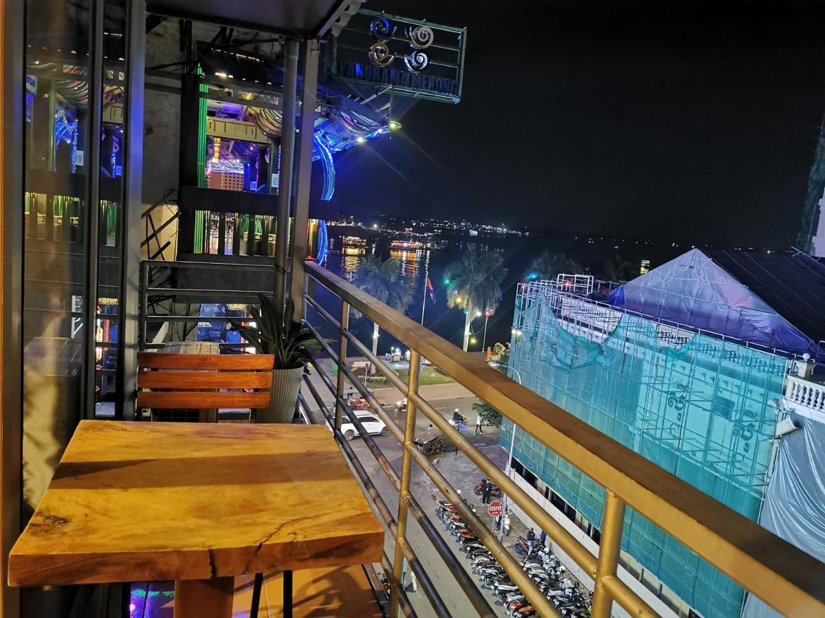 Sovanphum Guesthouse And Restaurant Phnom Penh Exterior photo